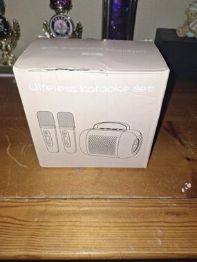 Wireless Karaoke Speaker Set with Dual Microphones - Pink